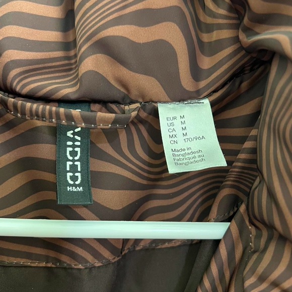 Brown H&M Puffer Jacket - Picture 3 of 4